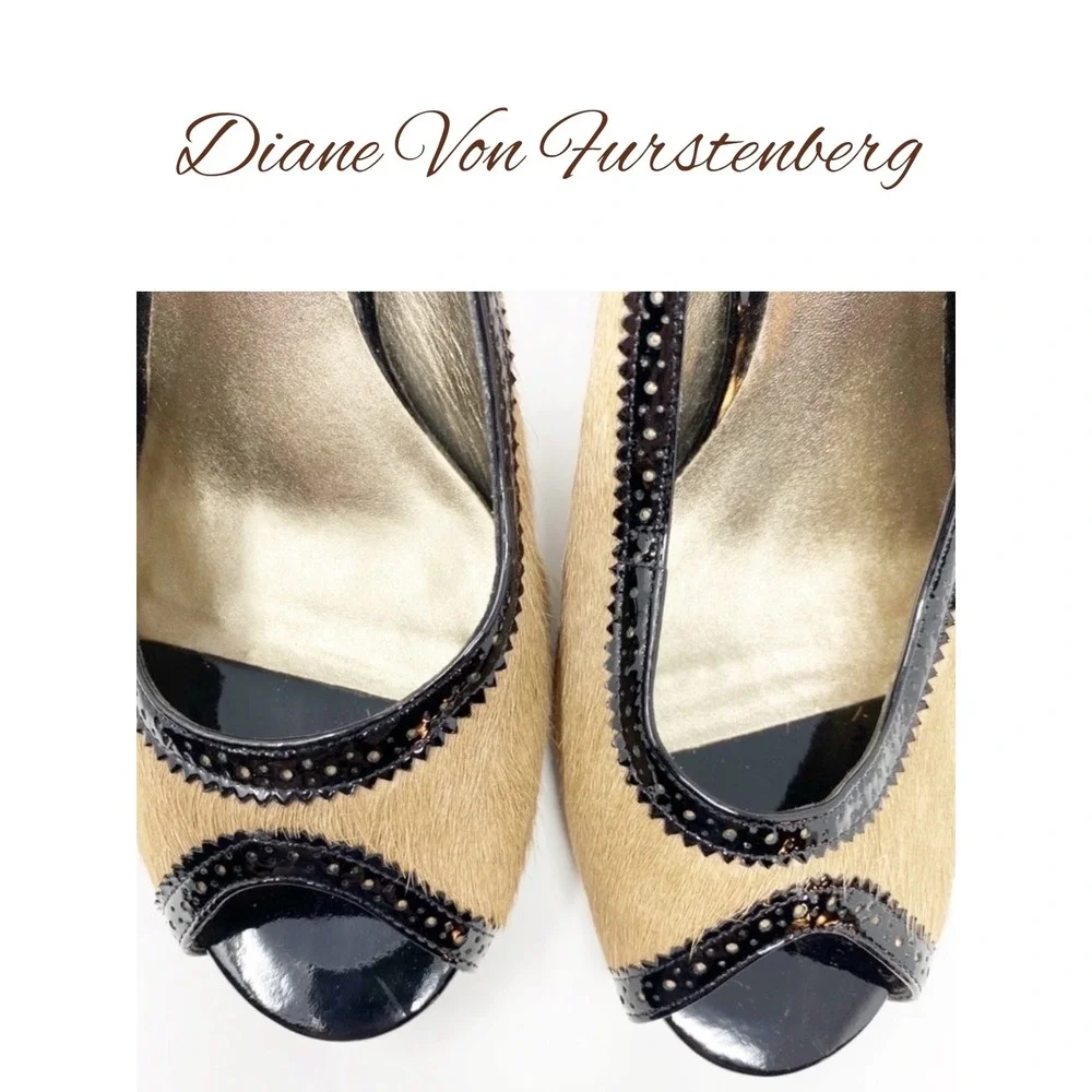 DVF Diane von Furstenberg Calf Hair‎ Block Heel Pumps Camel Black Peep Toe, 7.5
